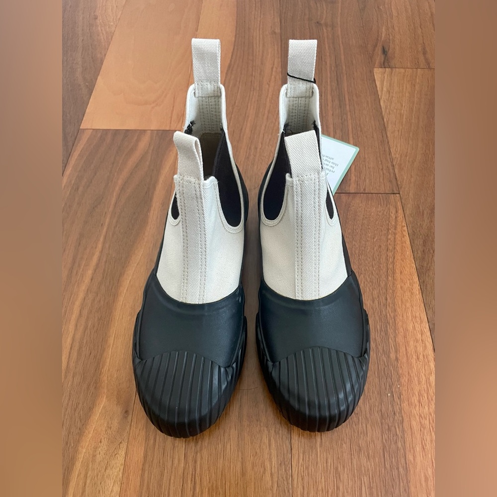 Moonstar All Weather Slip On Chelsea Boot NEW